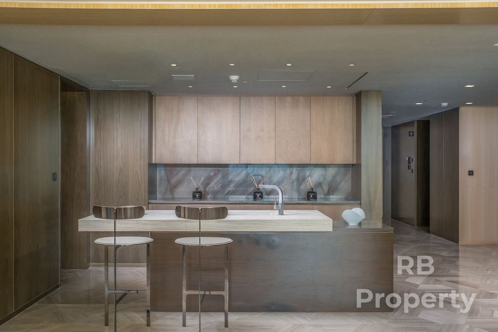 FIVE Palm Beach Villa – Pool & Jacuzzi, 3-Level — photo 25