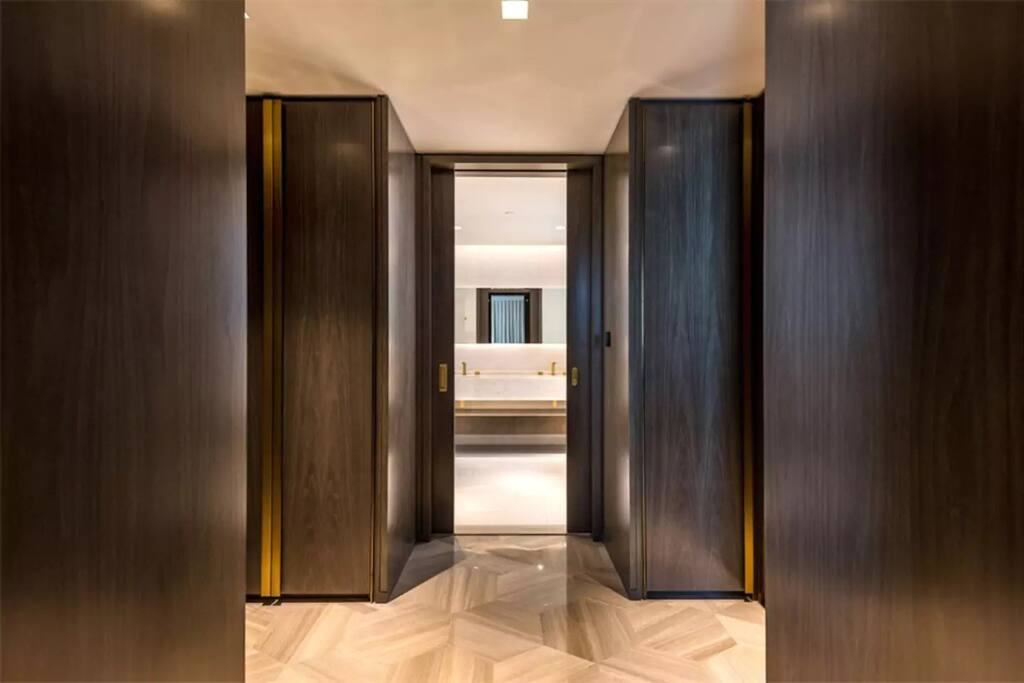 FIVE Palm Beachfront Villa – Private Pool & Jacuzzi — photo 8