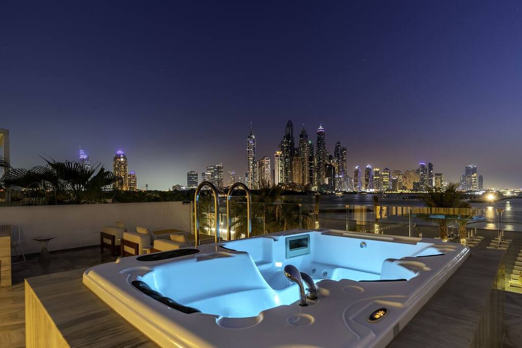 FIVE Palm Beachfront Villa – Private Pool & Jacuzzi — photo 15