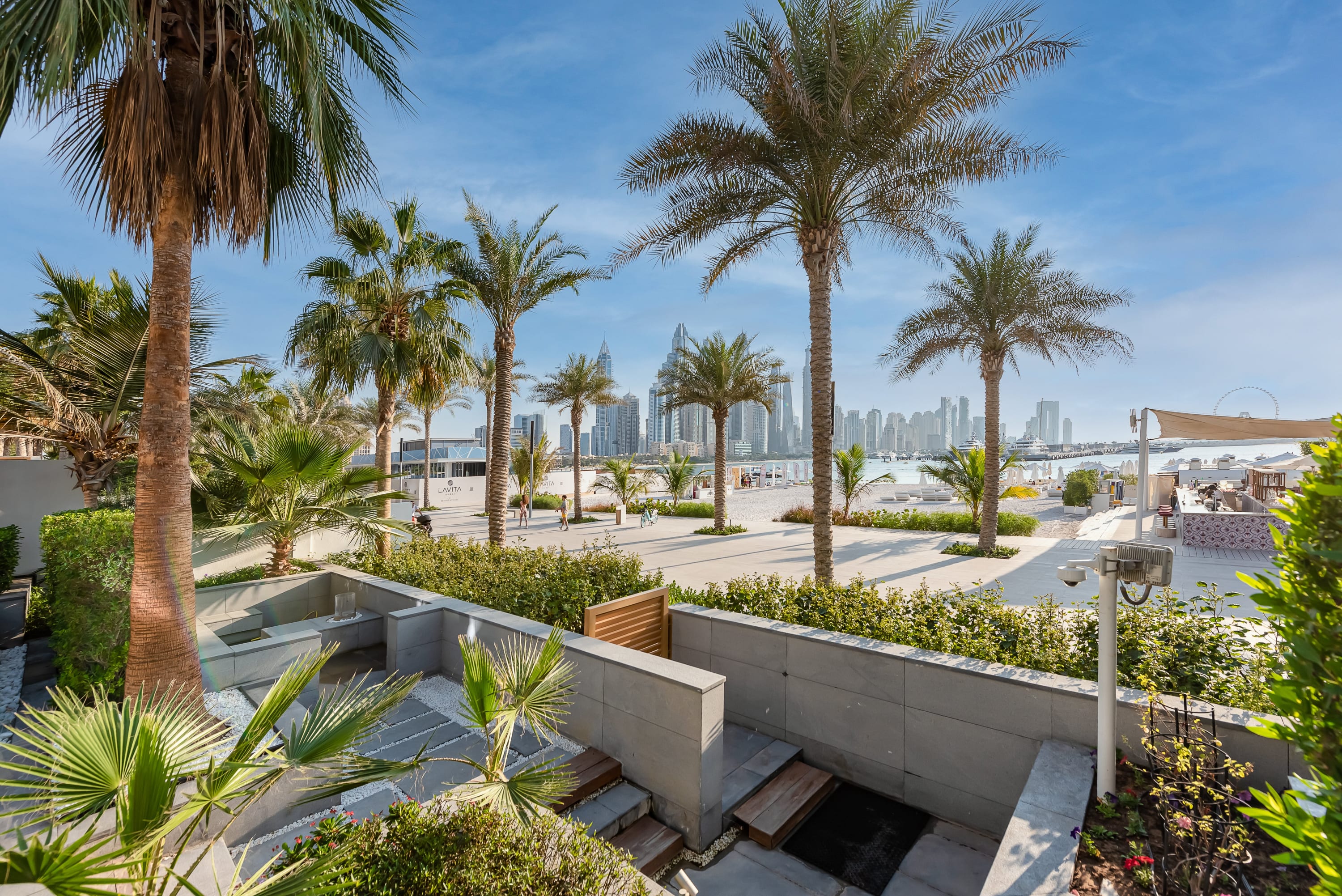 FIVE Palm Beachfront Villa – Private Pool & Jacuzzi — photo 35