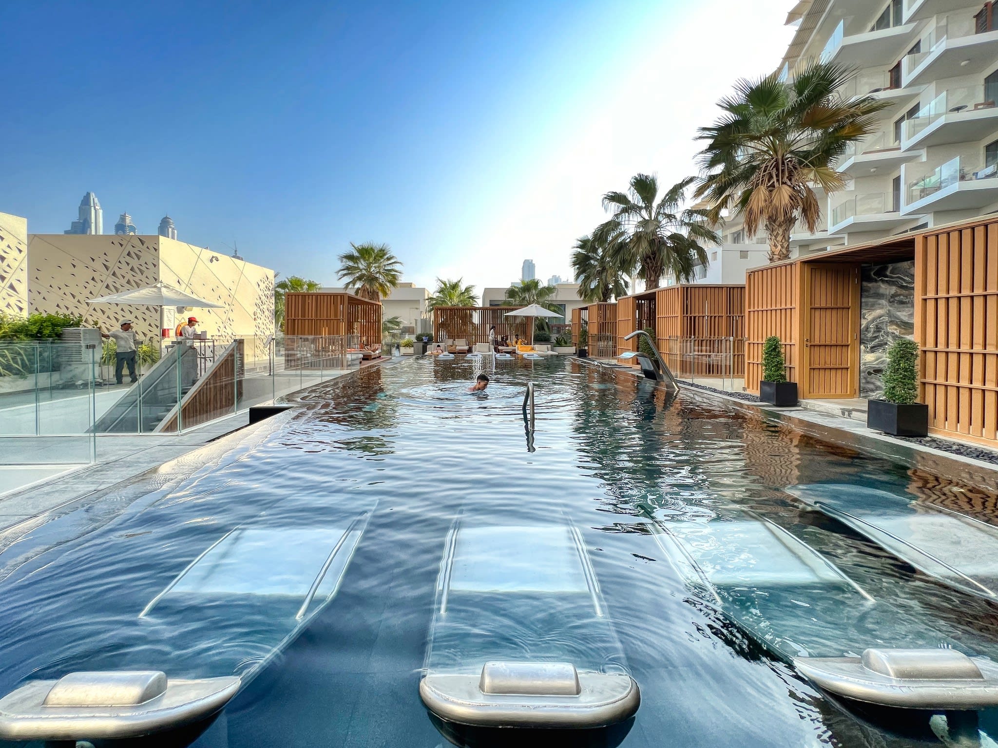 FIVE Palm Beachfront Villa – Private Pool & Jacuzzi — photo 45