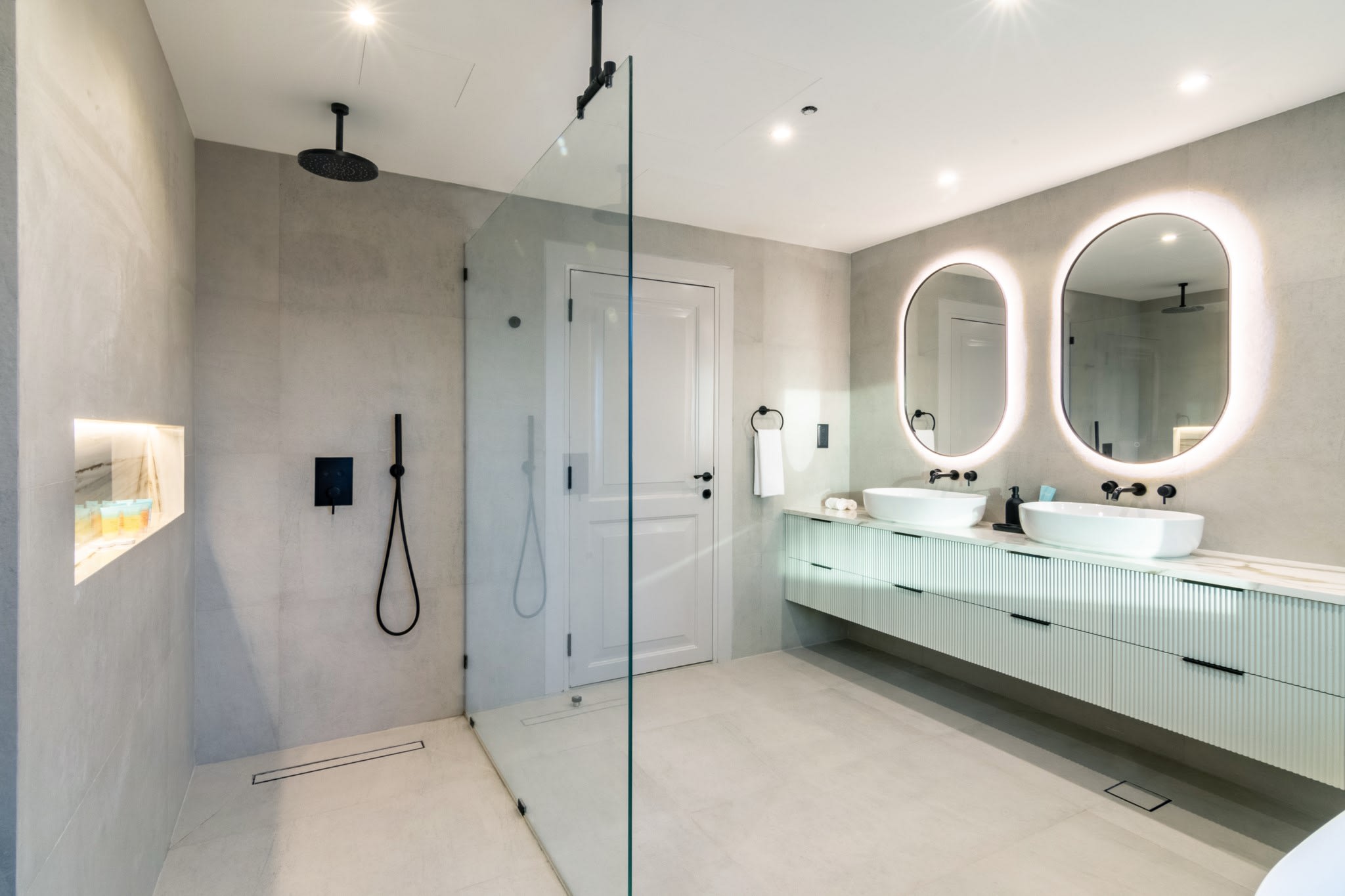 Ultimate 5BR Duplex Sky Villa with Private Pool — photo 26