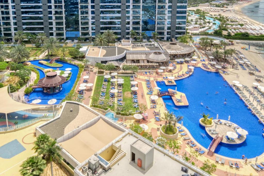 Oceana Luxury 4BR with Resort Access and Sea Views — photo 9