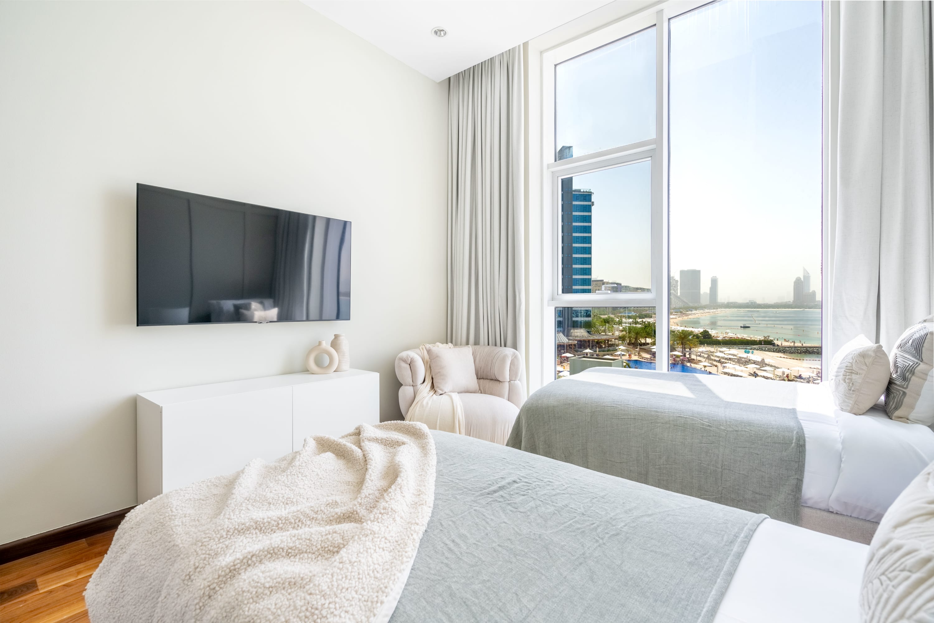Oceana Luxury 4BR with Resort Access and Sea Views — photo 20